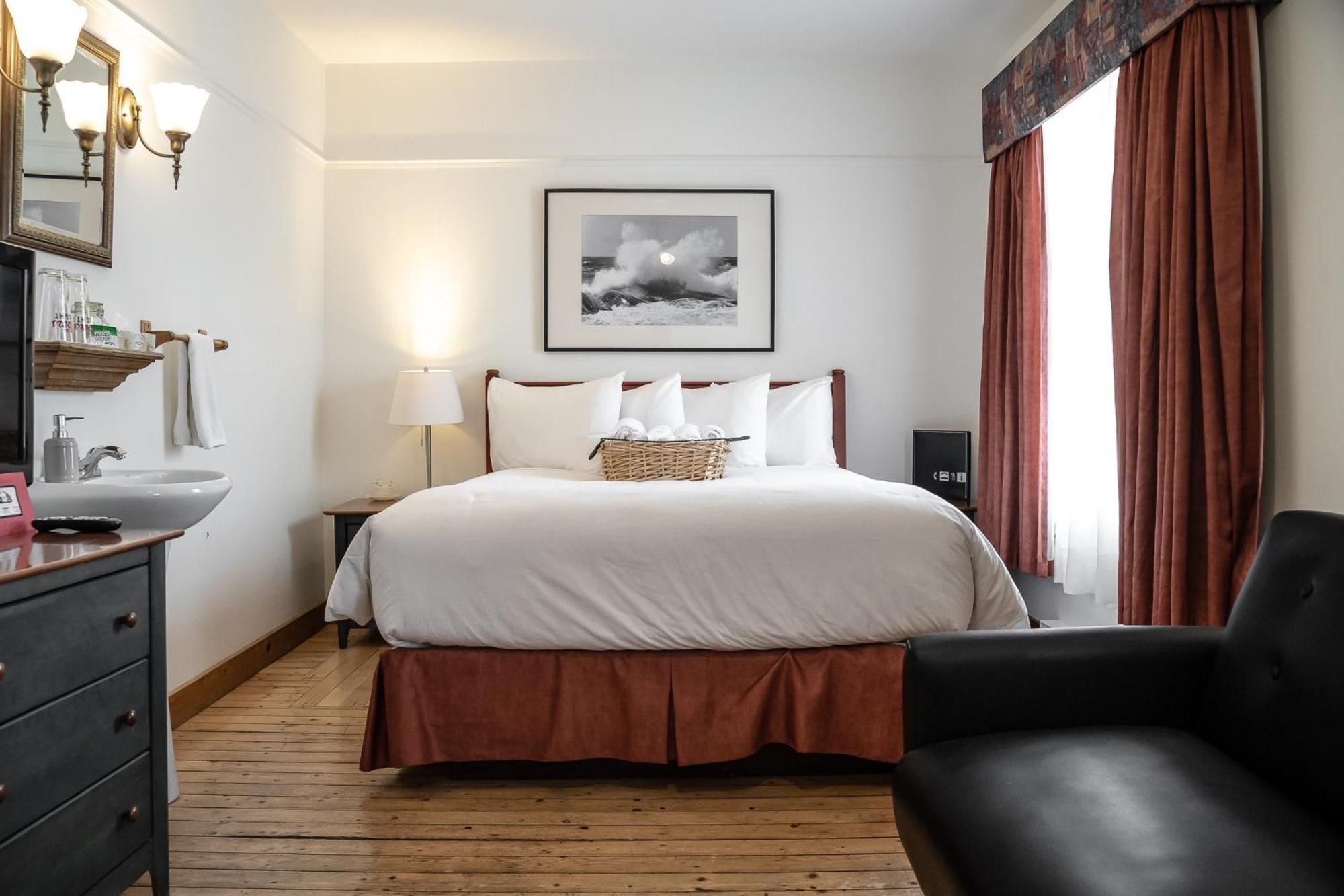 Auberge De La Vieille Maison Rimouski Ngoại thất bức ảnh